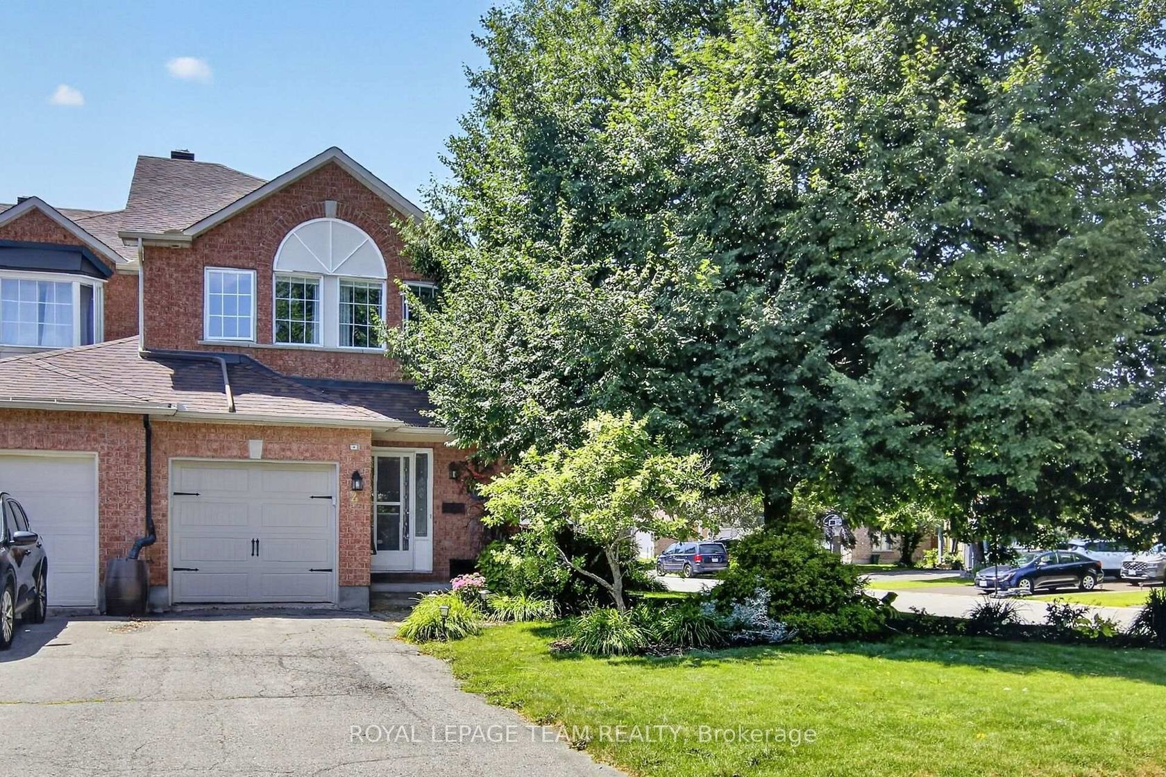 2 Wittingham Drive, Nepean (Barrhaven East), Ottawa 