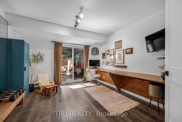 Photo 4 at G - 270 Dalehurst Drive, Nepean (Tanglewood), Ottawa