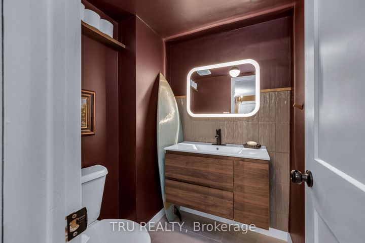 Photo 9 at G - 270 Dalehurst Drive, Nepean (Tanglewood), Ottawa