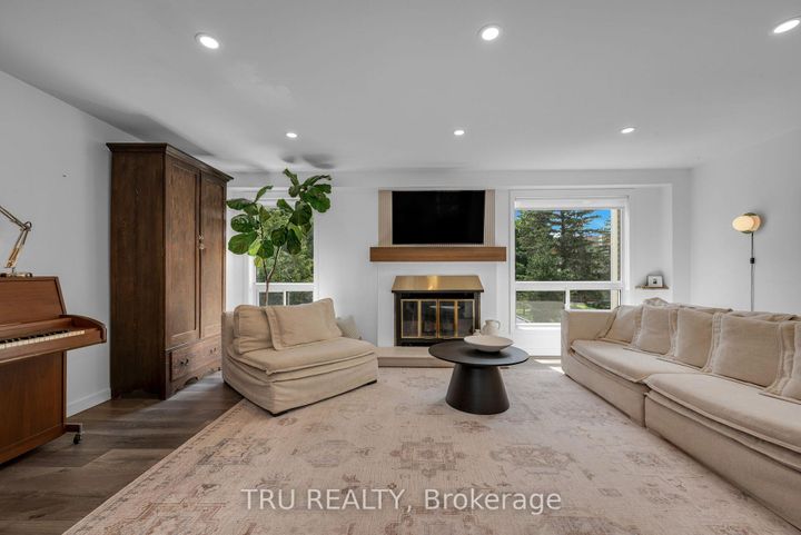 Photo 12 at G - 270 Dalehurst Drive, Nepean (Tanglewood), Ottawa