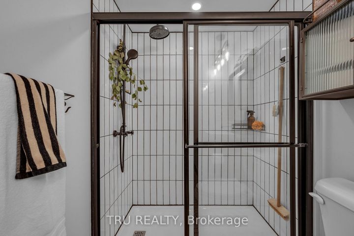 Photo 33 at G - 270 Dalehurst Drive, Nepean (Tanglewood), Ottawa