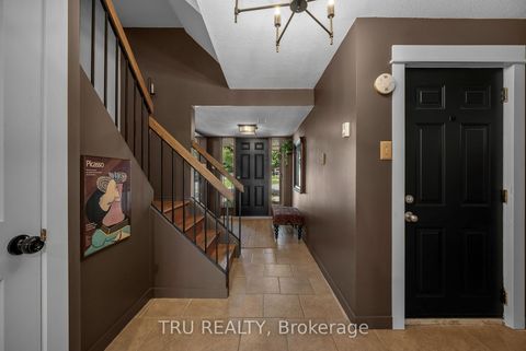 Photo 1 at G - 270 Dalehurst Drive, Nepean (Tanglewood), Ottawa