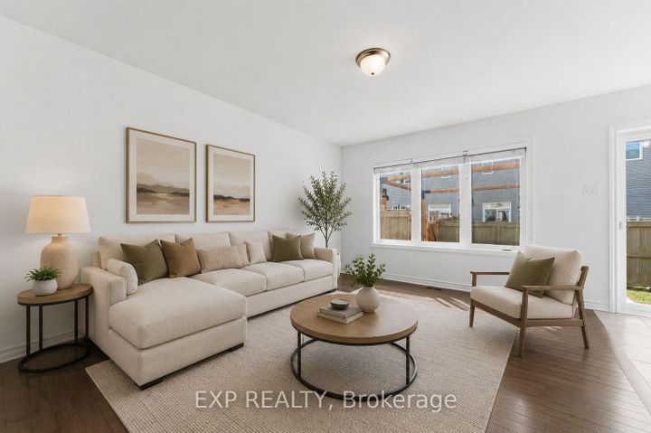Photo 6 at 82 Buffalograss Crescent, Nepean (Half Moon Bay), Ottawa