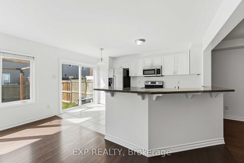 Photo 9 at 82 Buffalograss Crescent, Nepean (Half Moon Bay), Ottawa