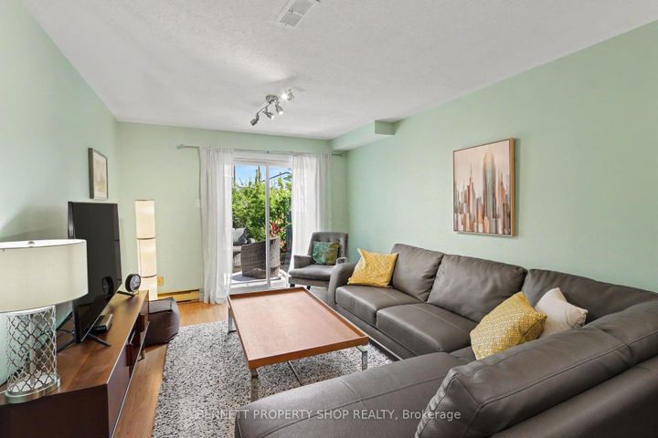 Photo 6 at B - 2 Maple Ridge Crescent, Nepean (Pheasant Run), Ottawa