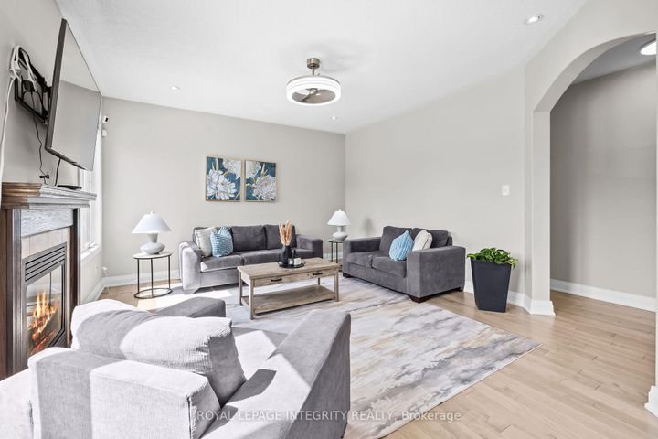 Photo 9 at 2514 Stone Cove Crescent, Nepean (Half Moon Bay), Ottawa