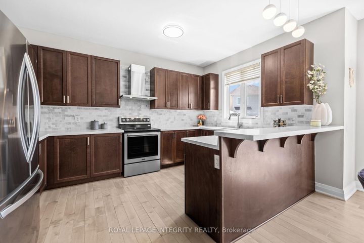 Photo 12 at 2514 Stone Cove Crescent, Nepean (Half Moon Bay), Ottawa