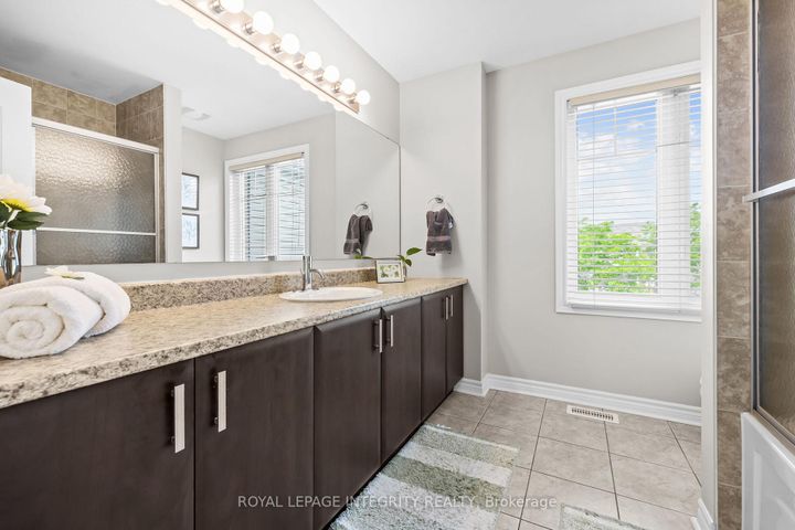 Photo 18 at 2514 Stone Cove Crescent, Nepean (Half Moon Bay), Ottawa