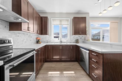 Photo 13 at 2514 Stone Cove Crescent, Nepean (Half Moon Bay), Ottawa