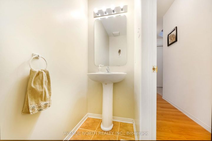 Photo 13 at 23 Hearthstone Place, Nepean (Strandherd), Ottawa