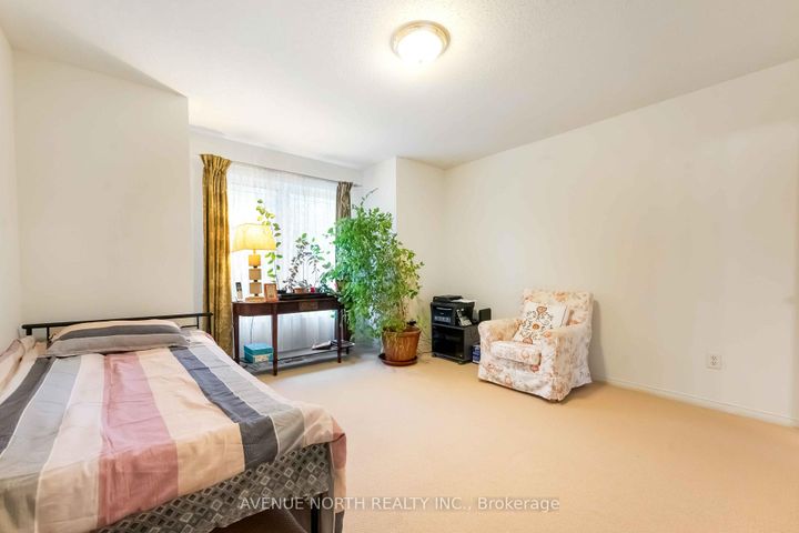Photo 18 at 23 Hearthstone Place, Nepean (Strandherd), Ottawa