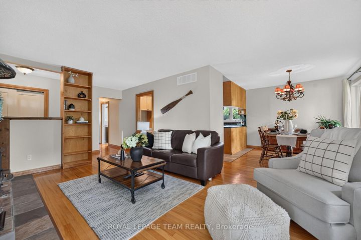 Photo 7 at 9 Laurentide Road, Nepean (Arbeatha Park), Ottawa