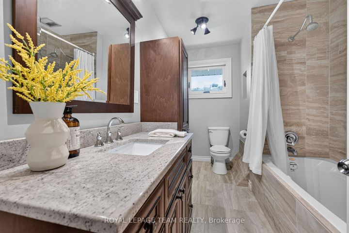 Photo 25 at 9 Laurentide Road, Nepean (Arbeatha Park), Ottawa