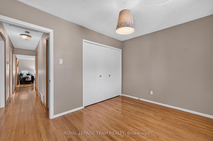 Photo 30 at 9 Laurentide Road, Nepean (Arbeatha Park), Ottawa