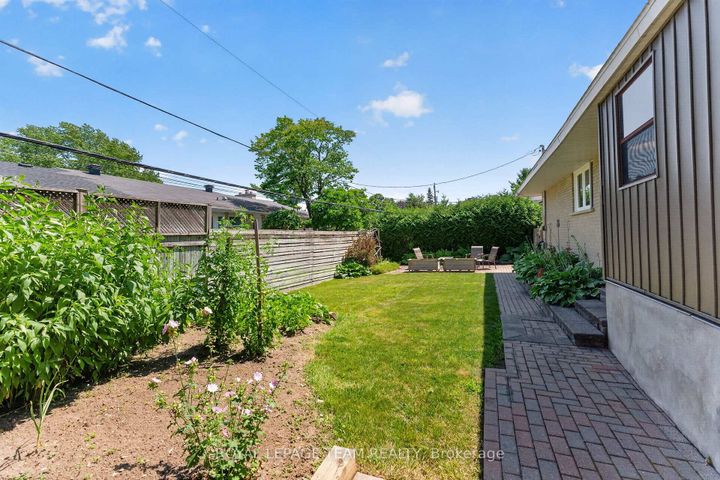 Photo 38 at 9 Laurentide Road, Nepean (Arbeatha Park), Ottawa