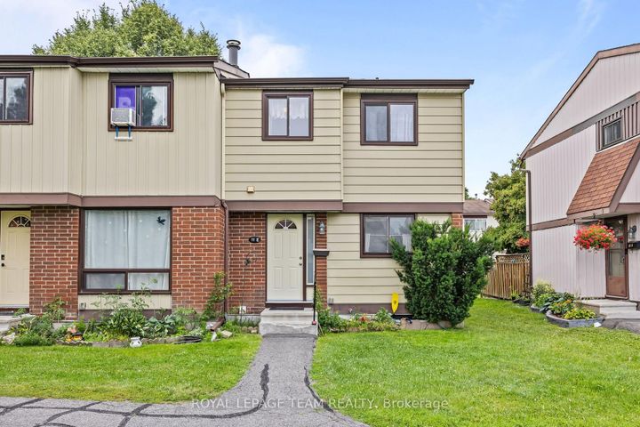 Photo 1 at 11E FOXHILL Way, Nepean (Knollsbrook), Ottawa
