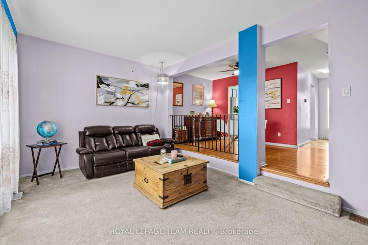 Photo 5 at 11E FOXHILL Way, Nepean (Knollsbrook), Ottawa