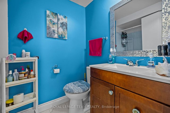 Photo 25 at 11E FOXHILL Way, Nepean (Knollsbrook), Ottawa