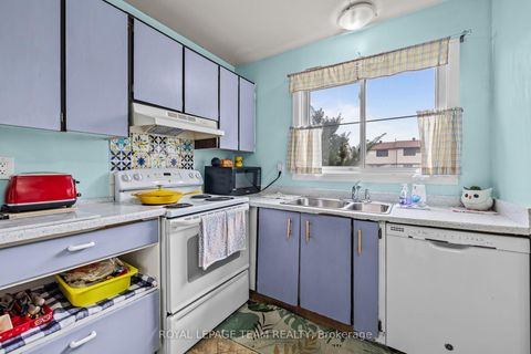 Photo 14 at 11E FOXHILL Way, Nepean (Knollsbrook), Ottawa