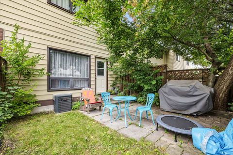 Photo 29 at 11E FOXHILL Way, Nepean (Knollsbrook), Ottawa