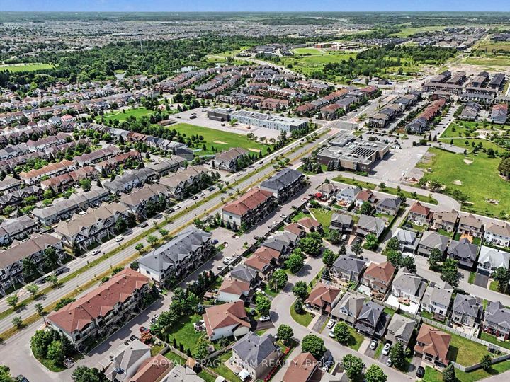 Photo 3 at C - 621 Chapman Mills Drive, Nepean (Strandherd), Ottawa