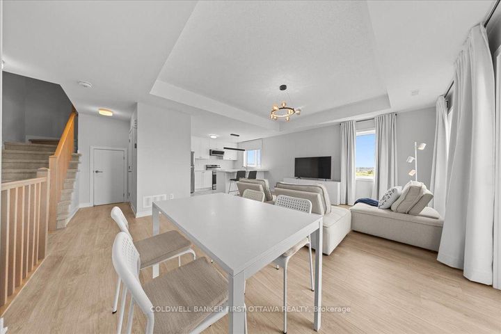 Photo 7 at 210 PARNIAN Private, Nepean (Half Moon Bay), Ottawa