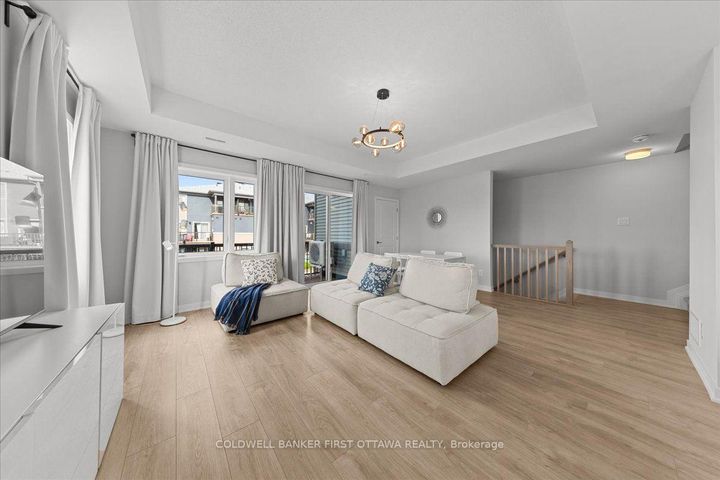 Photo 10 at 210 PARNIAN Private, Nepean (Half Moon Bay), Ottawa