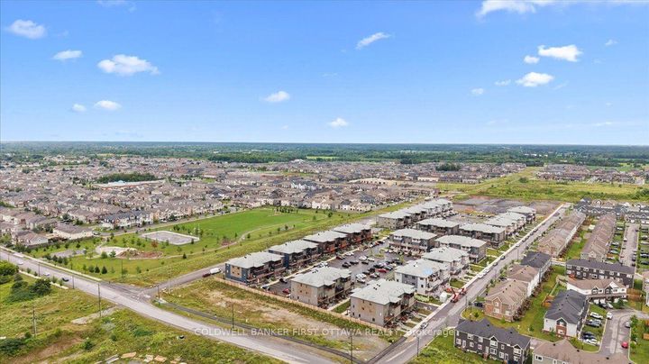 Photo 29 at 210 PARNIAN Private, Nepean (Half Moon Bay), Ottawa