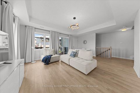 Photo 10 at 210 PARNIAN Private, Nepean (Half Moon Bay), Ottawa