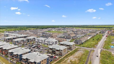 Photo 27 at 210 PARNIAN Private, Nepean (Half Moon Bay), Ottawa