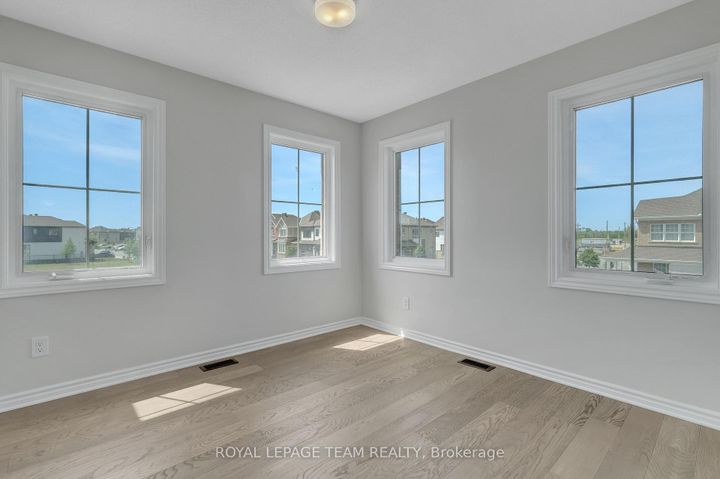 Photo 35 at 133 Celestial Grove, Nepean (Half Moon Bay), Ottawa