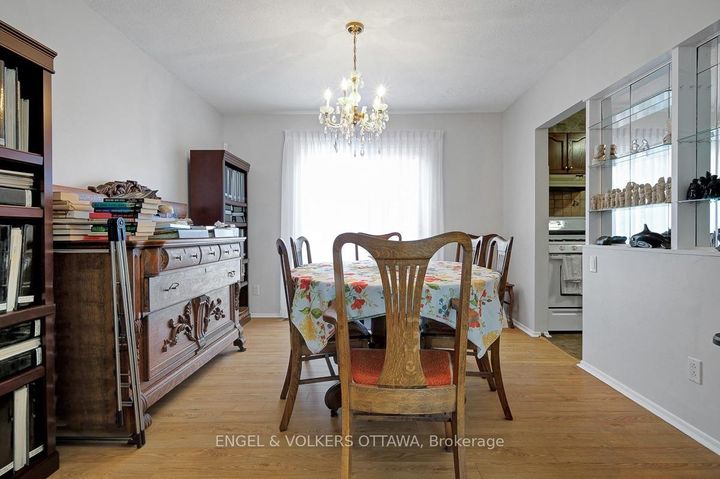Photo 13 at 2695 Hickson Crescent S, Nepean (Redwood Park), Ottawa