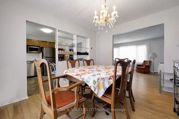 Photo 15 at 2695 Hickson Crescent S, Nepean (Redwood Park), Ottawa