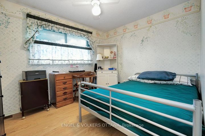 Photo 25 at 2695 Hickson Crescent S, Nepean (Redwood Park), Ottawa