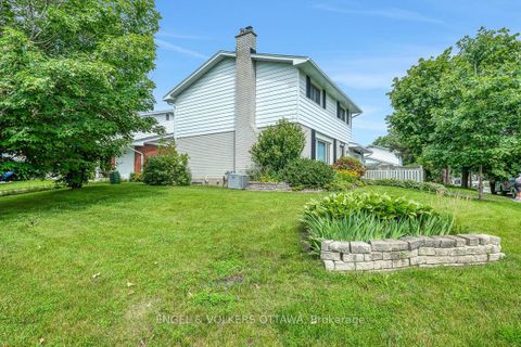 Photo 3 at 2695 Hickson Crescent S, Nepean (Redwood Park), Ottawa