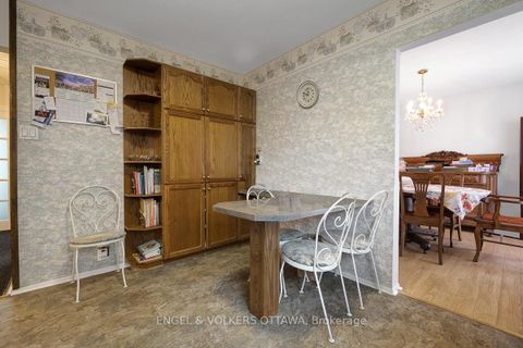 Photo 17 at 2695 Hickson Crescent S, Nepean (Redwood Park), Ottawa