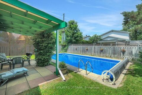 Photo 38 at 2695 Hickson Crescent S, Nepean (Redwood Park), Ottawa