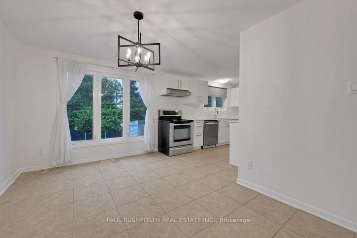 Photo 10 at 68 Mulvagh Avenue, Nepean (Borden Farm/Stewart Farm/Carleton Heights/Parkwood Hills), Ottawa