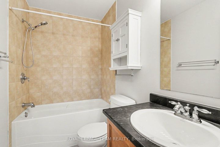 Photo 24 at 2100 Madrid Avenue, Nepean (Heritage Park), Ottawa