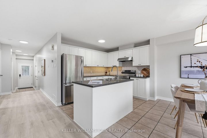 Photo 12 at 137 Harbour View Street, Nepean (Strandherd), Ottawa