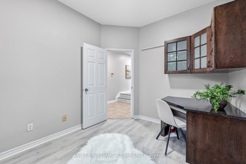 Photo 3 at 137 Harbour View Street, Nepean (Strandherd), Ottawa