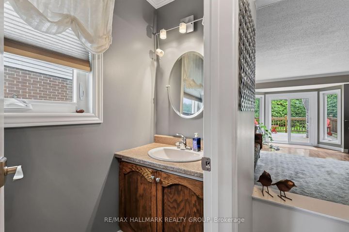Photo 12 at 15 Pemberton Crescent, Nepean (Manordale), Ottawa