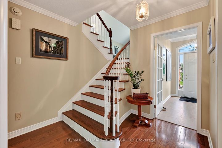 Photo 13 at 15 Pemberton Crescent, Nepean (Manordale), Ottawa