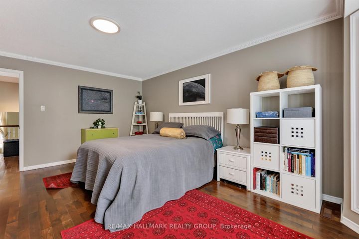 Photo 18 at 15 Pemberton Crescent, Nepean (Manordale), Ottawa