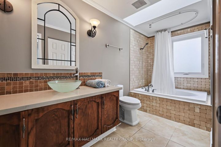 Photo 26 at 15 Pemberton Crescent, Nepean (Manordale), Ottawa