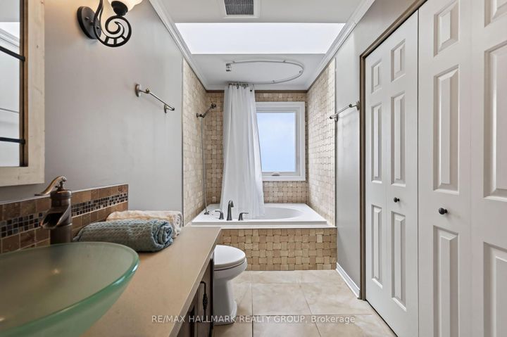 Photo 27 at 15 Pemberton Crescent, Nepean (Manordale), Ottawa