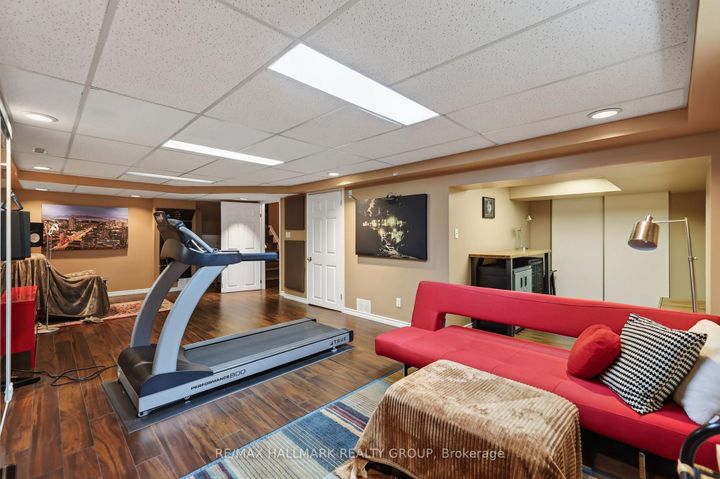 Photo 32 at 15 Pemberton Crescent, Nepean (Manordale), Ottawa