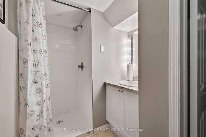 Photo 35 at 15 Pemberton Crescent, Nepean (Manordale), Ottawa