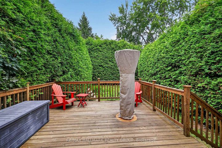 Photo 39 at 15 Pemberton Crescent, Nepean (Manordale), Ottawa
