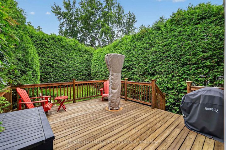 Photo 40 at 15 Pemberton Crescent, Nepean (Manordale), Ottawa